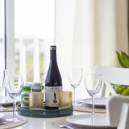 Appartamento With Seaview Terrace And Pool *